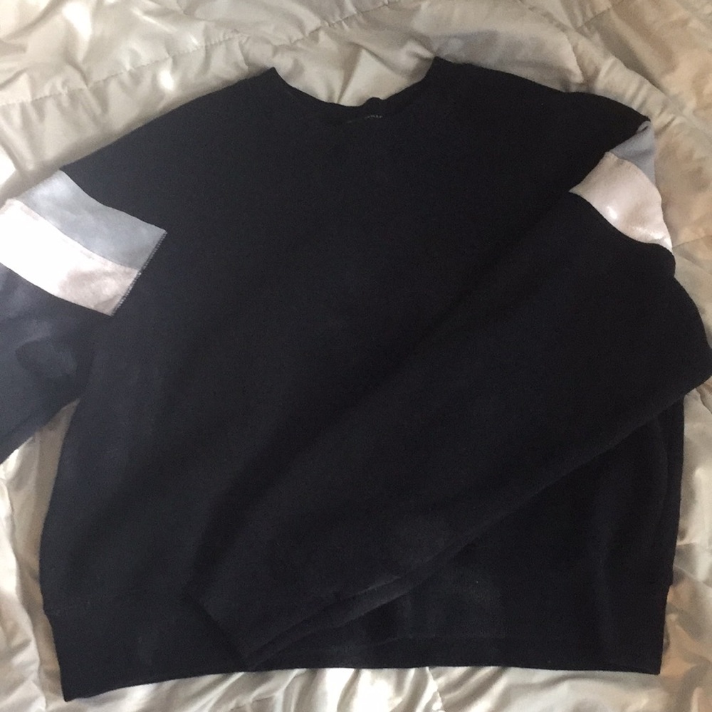 Brandy Melville Amanda Sweatshirt